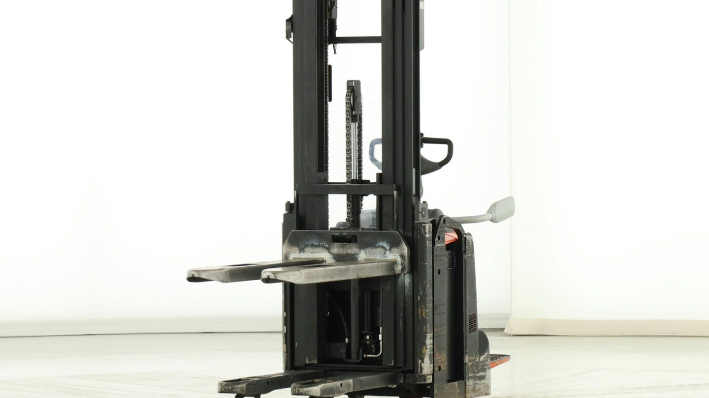 Pallet truck Toyota SPE-120-L