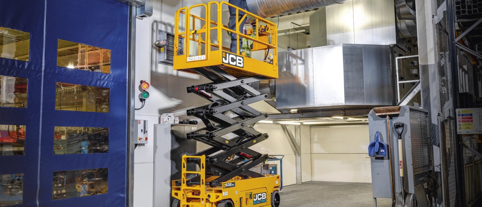 JCB S3246E