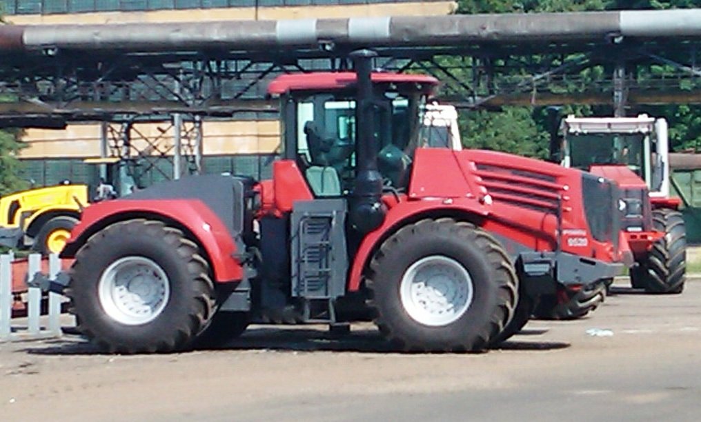 Tractor Kirowwerk Kirowez K-9000