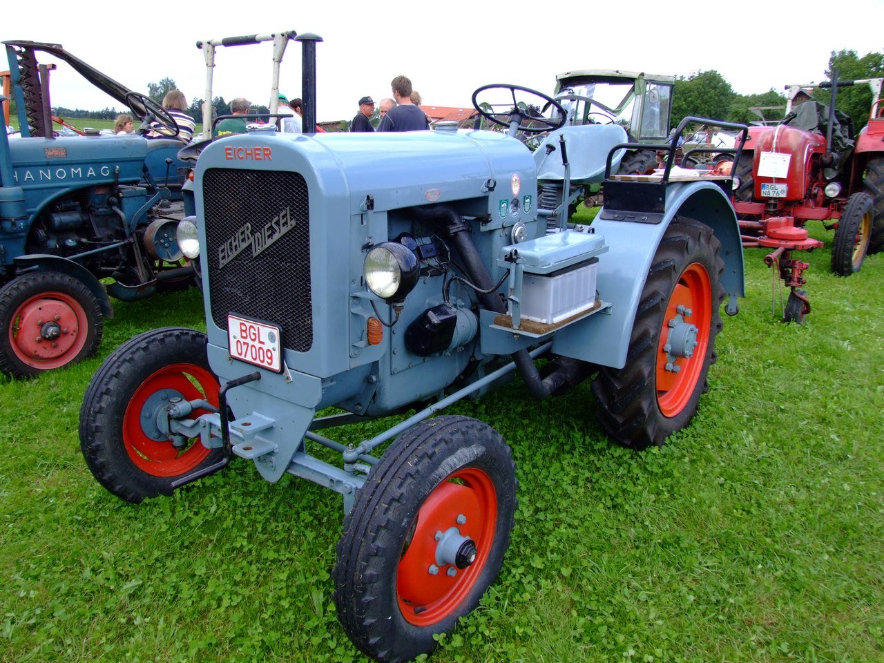 Traktor Allied 222B