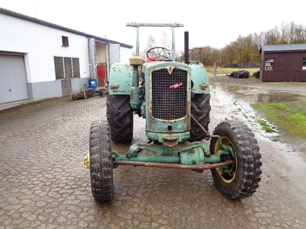 Traktor MAN 4S2B Allrad