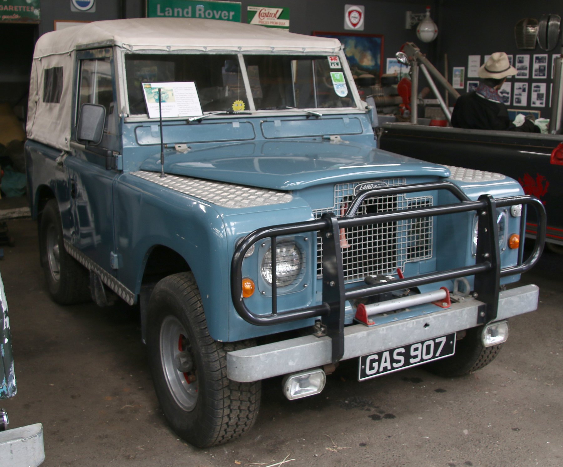 Van Land Rover 88 SERIE 2