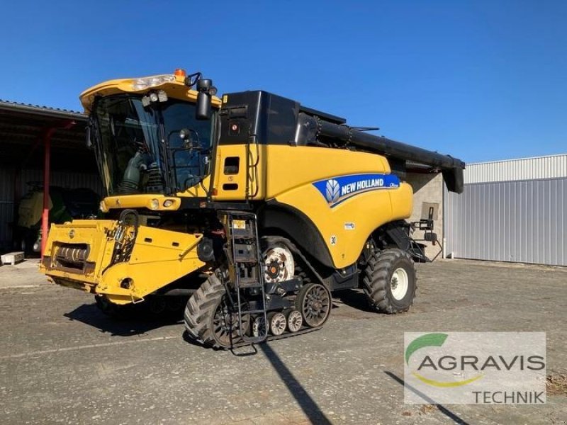 Harvester New Holland CR 9080 SCR