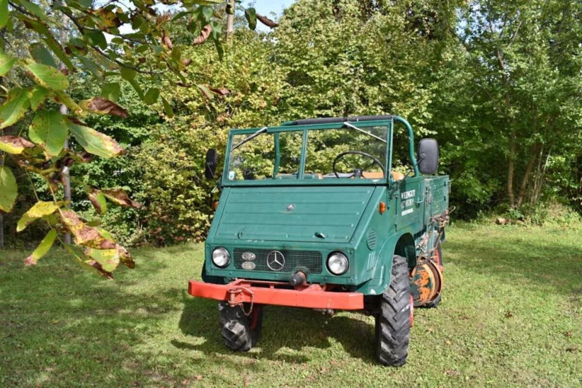 Mercedes Benz 411