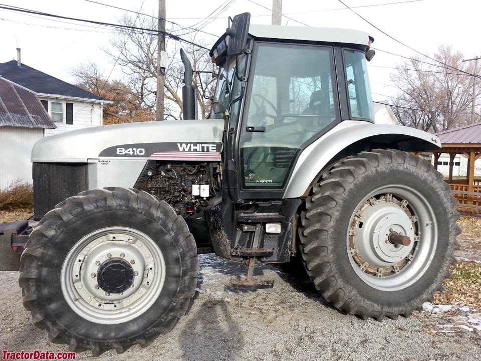 Tractor White 8410 Fieldmaster