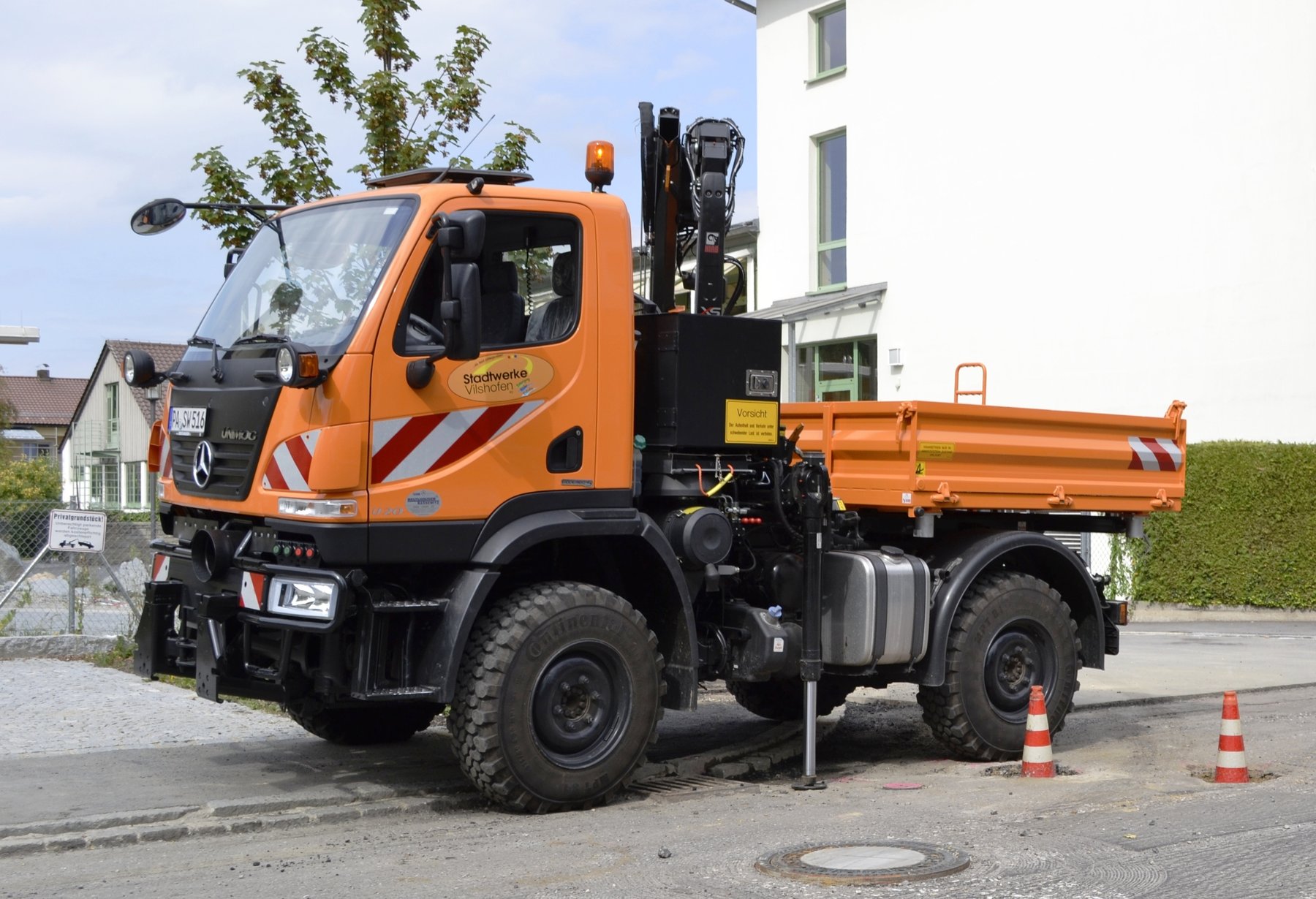 Truck Mercedes Benz UNIMOG U20-8,5T
