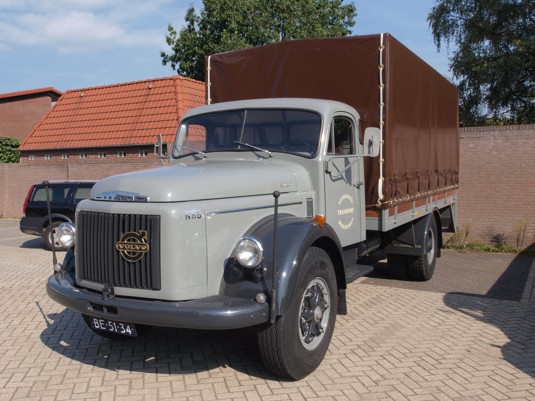 Truck Volvo N88-38
