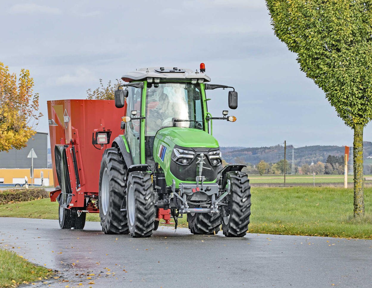 Traktor Gebrüder Holder E 1300