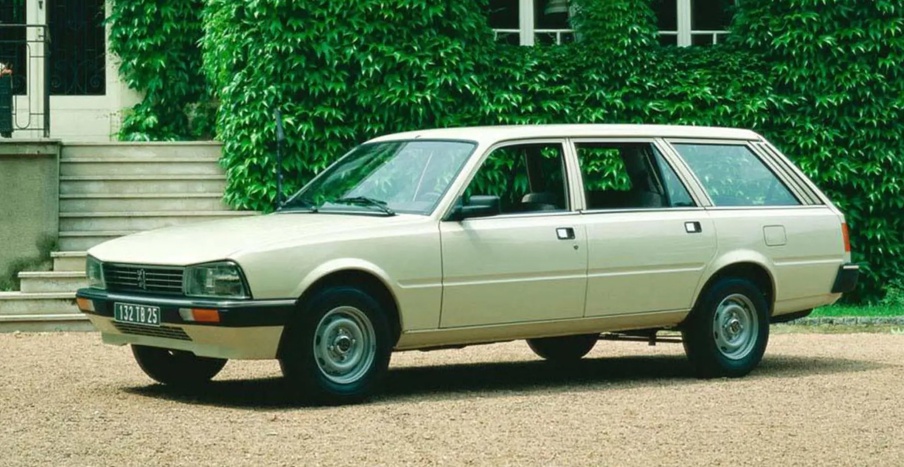 Transporter Mazda 929 VAN