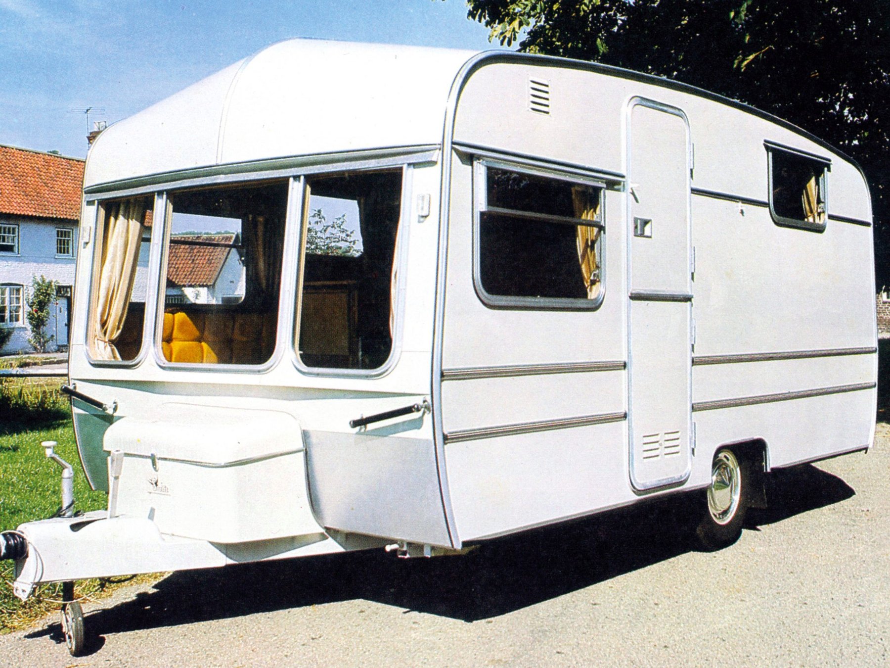 Trailer SWIFT CORNICHE 15 2