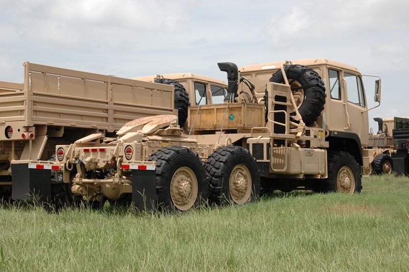 Truck Stewart & Stevenson M1088