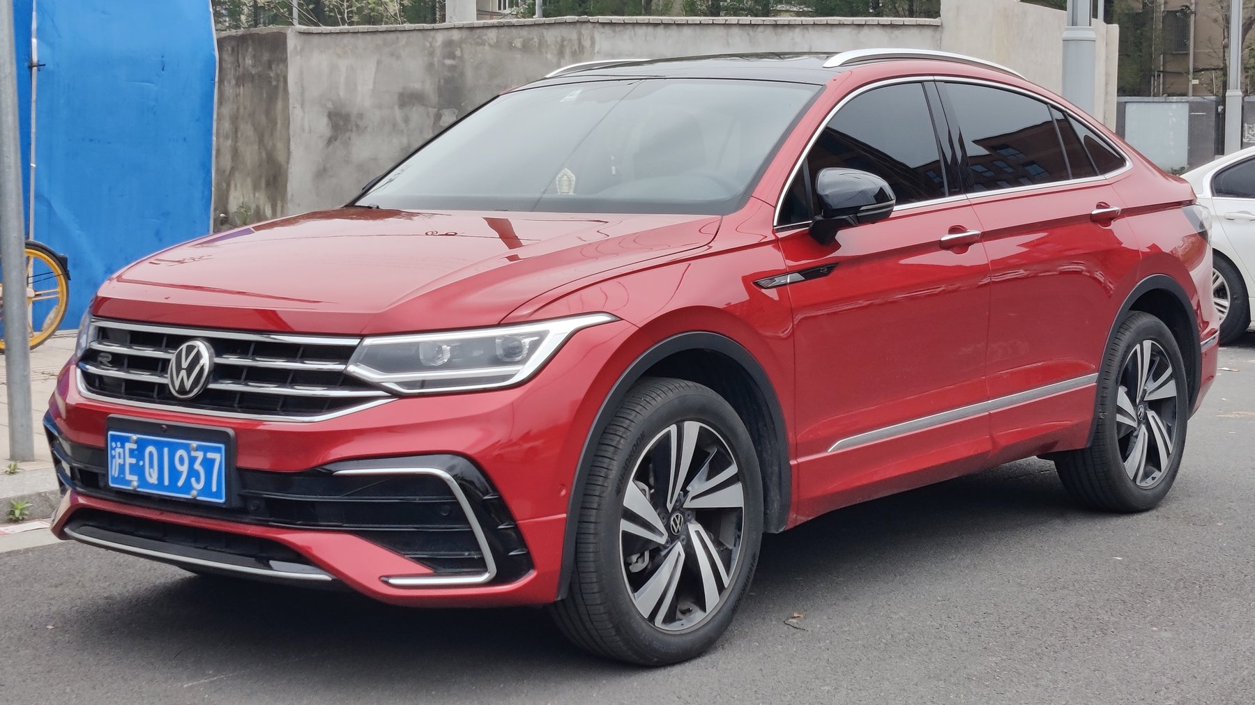 Van Volkswagen TIGUAN