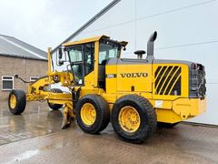 Volvo G736