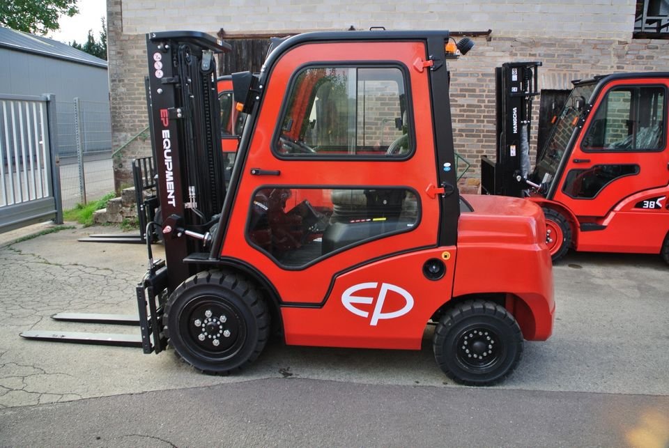 Wózek widłowy EP CPCD30N