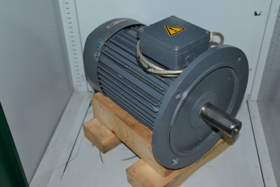 Electric motor Lafert AMHEBZ 132S RA4