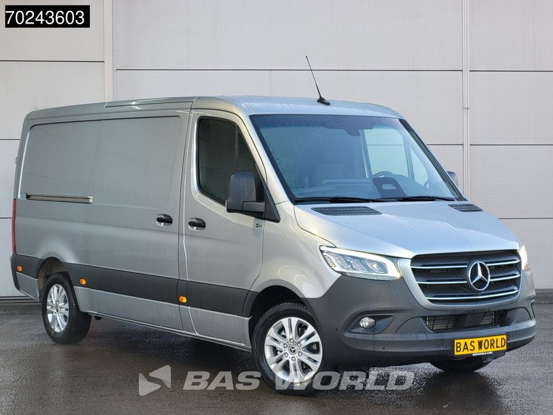 Van Mercedes Benz L406GB
