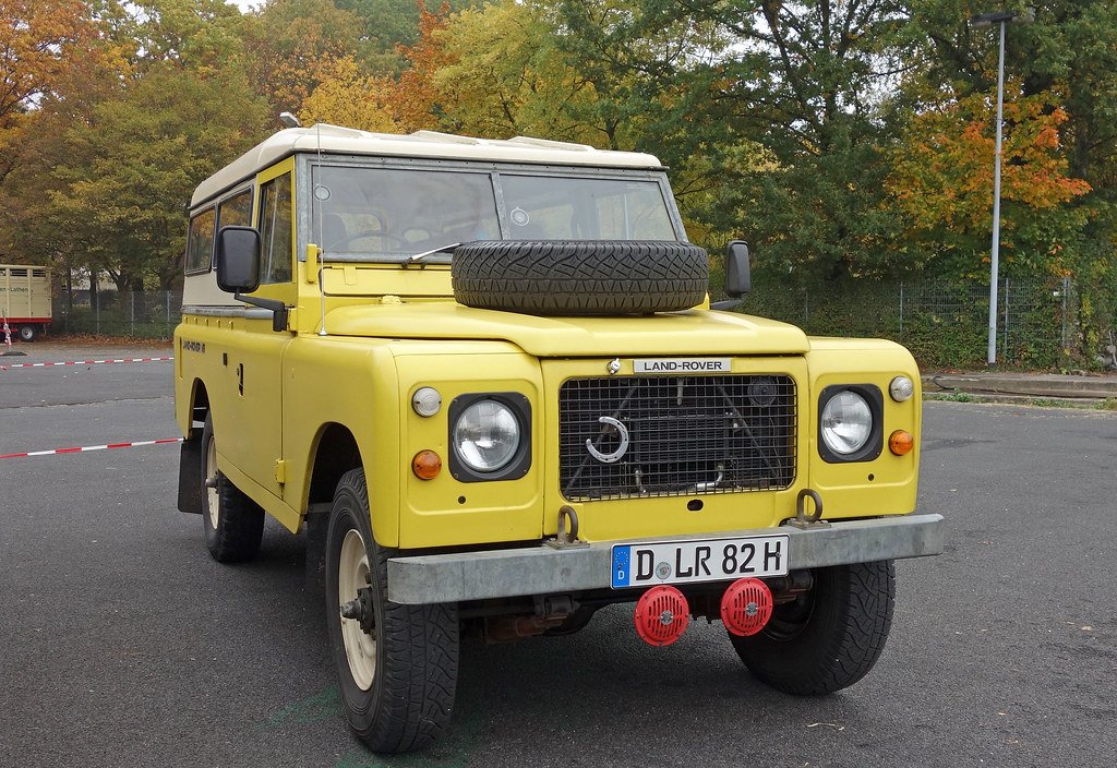 Van Land Rover 109 V8 REGULAR