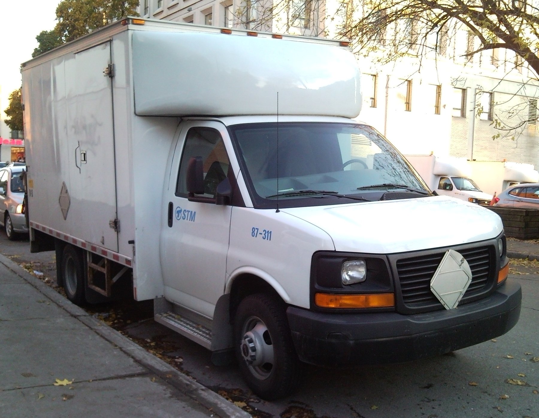 Van GMC SAVANA CUTAWAY