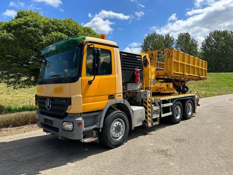 Truck Mercedes Benz 3355-6X4/42