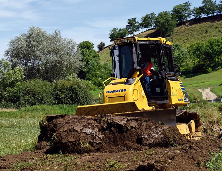Komatsu D37P-5E