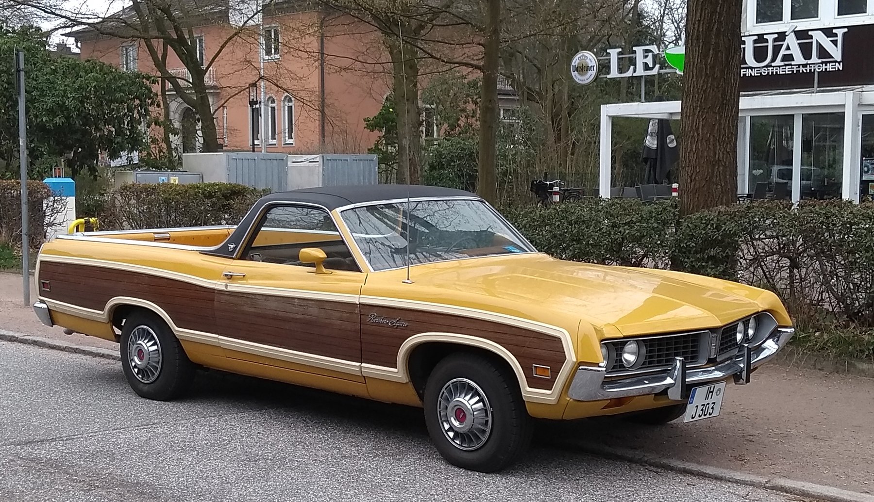 Van Ford RANCHERO SQUIRE