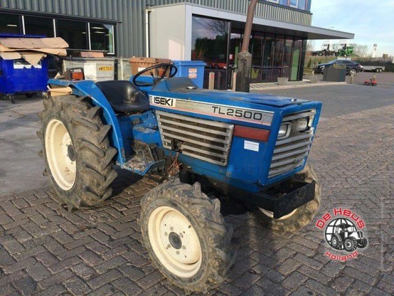 Tractor Iseki TL2500F