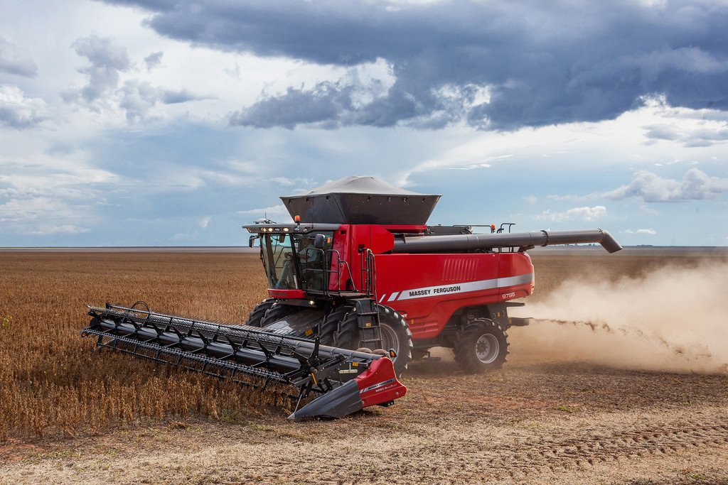 Erntemaschine Massey Ferguson 9795