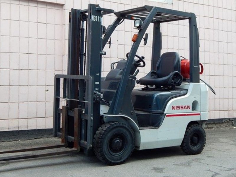 Nissan PE60Y