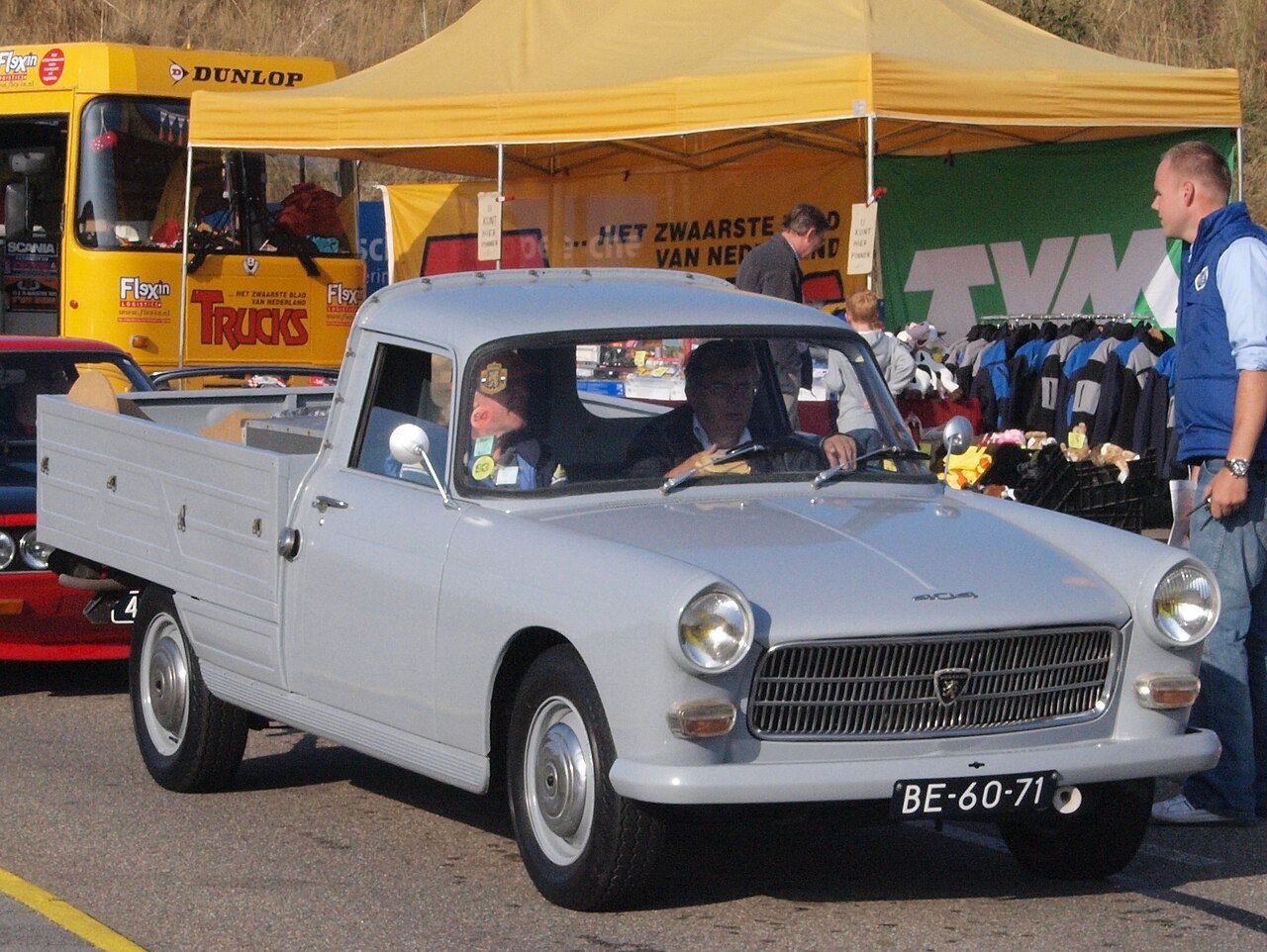 Van Peugeot 404 U8