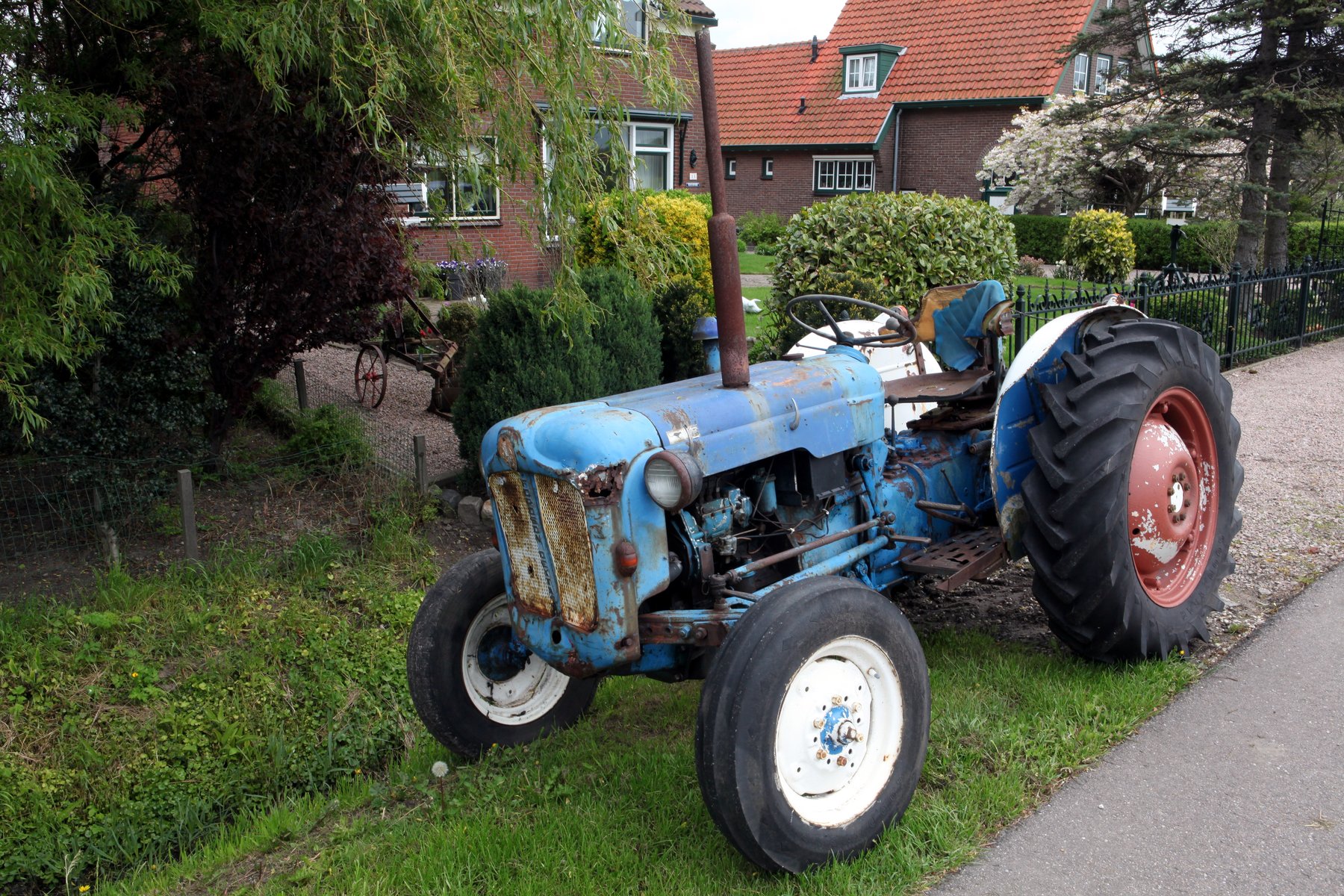 Tractor Fordson DEXTA/1870-62