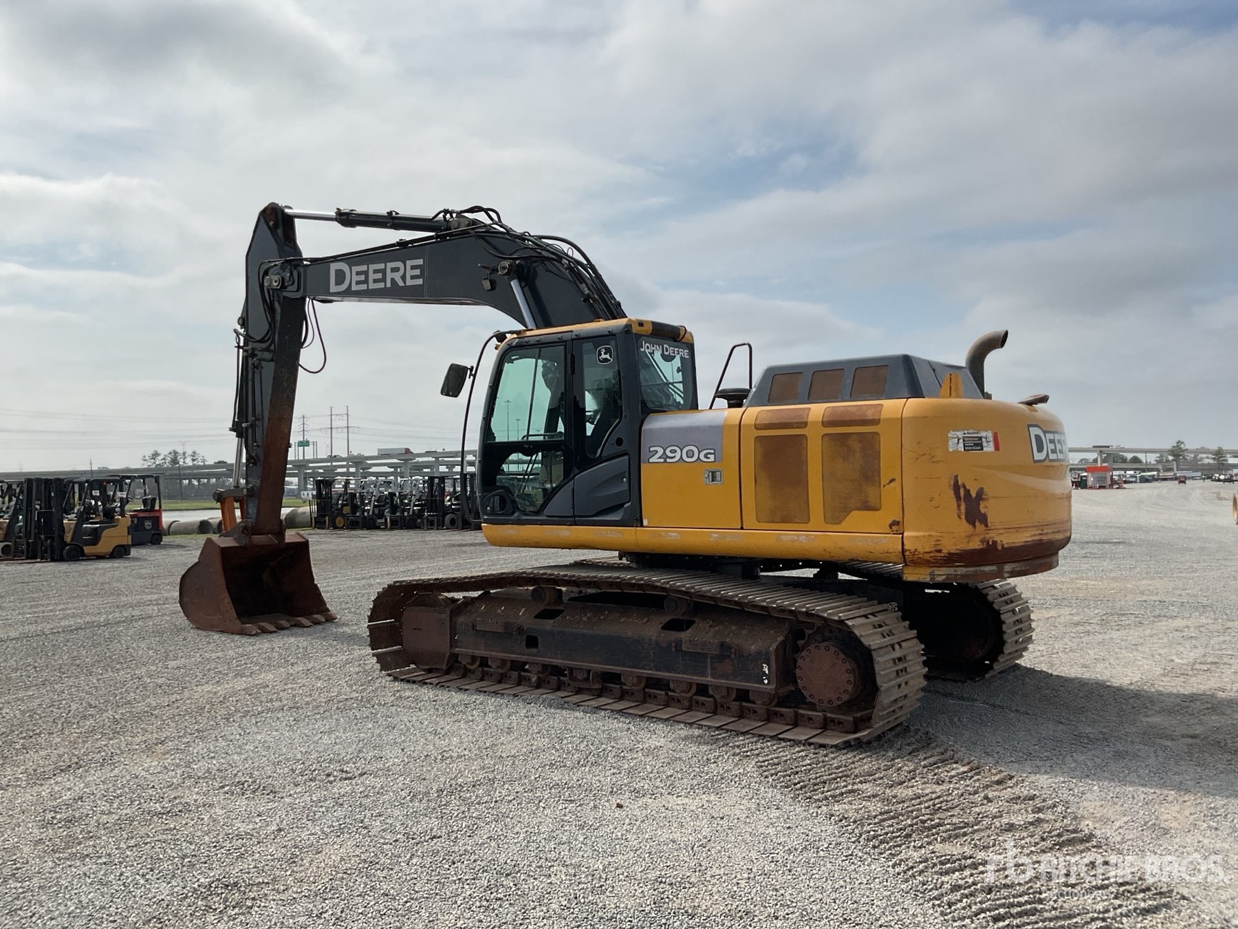 Bagger John Deere 290D