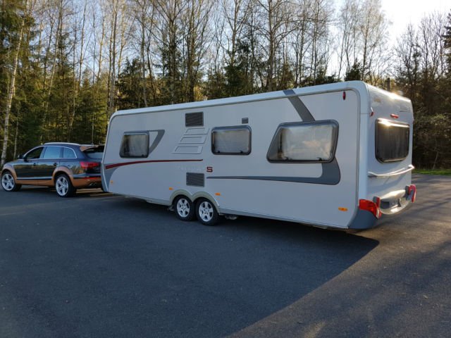 Anhänger ERIBA 670