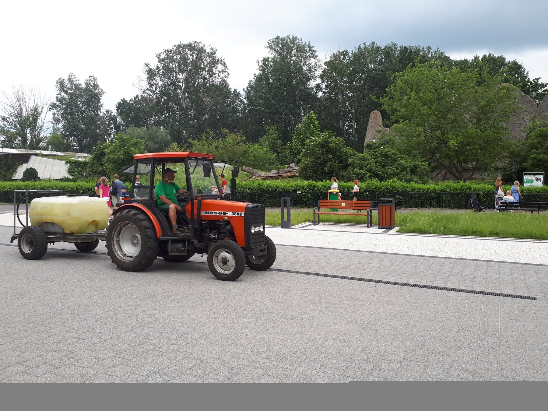 Ursus 3502