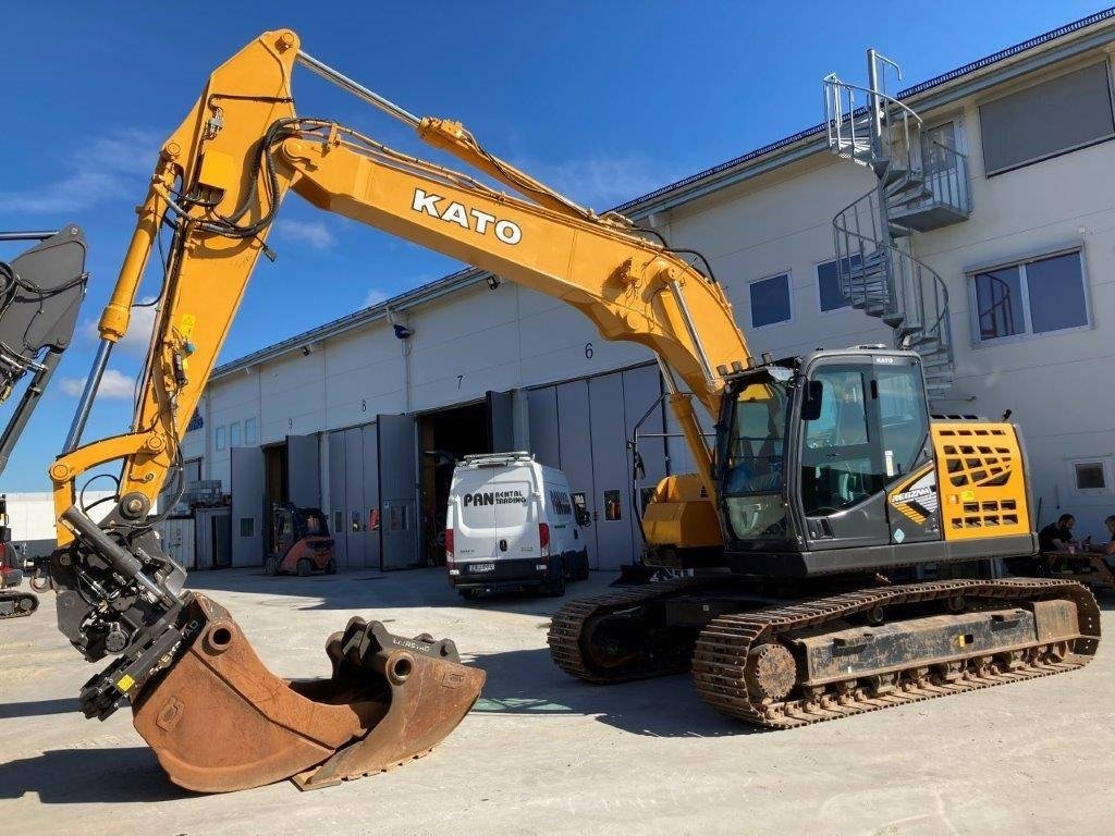 Excavator Kato HD823MRLC