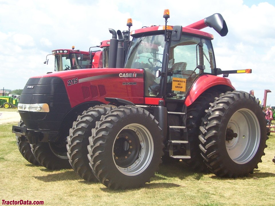 Tractor Case IH Magnum 215 4WD