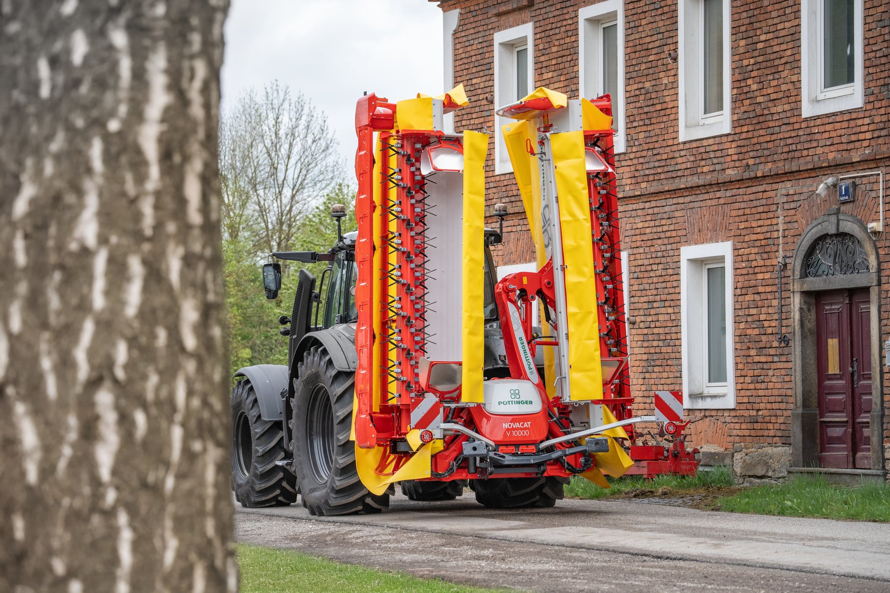 Mähwerke & Aufbereiter Pöttinger NovaCat V 10000 ED