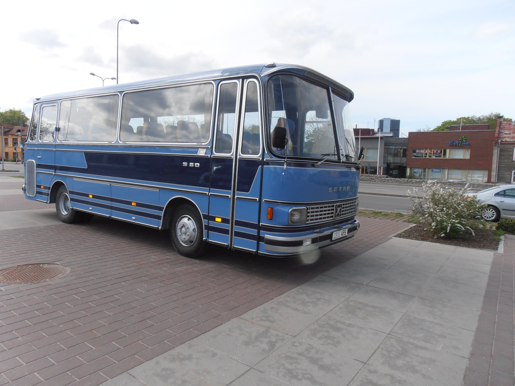 Setra S 80