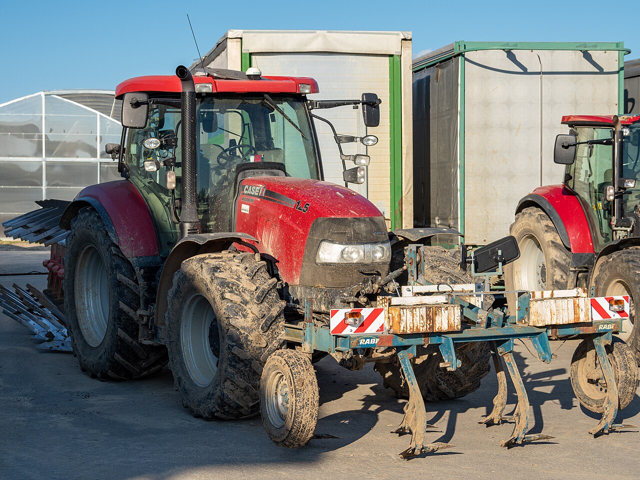 Case MAXXUM