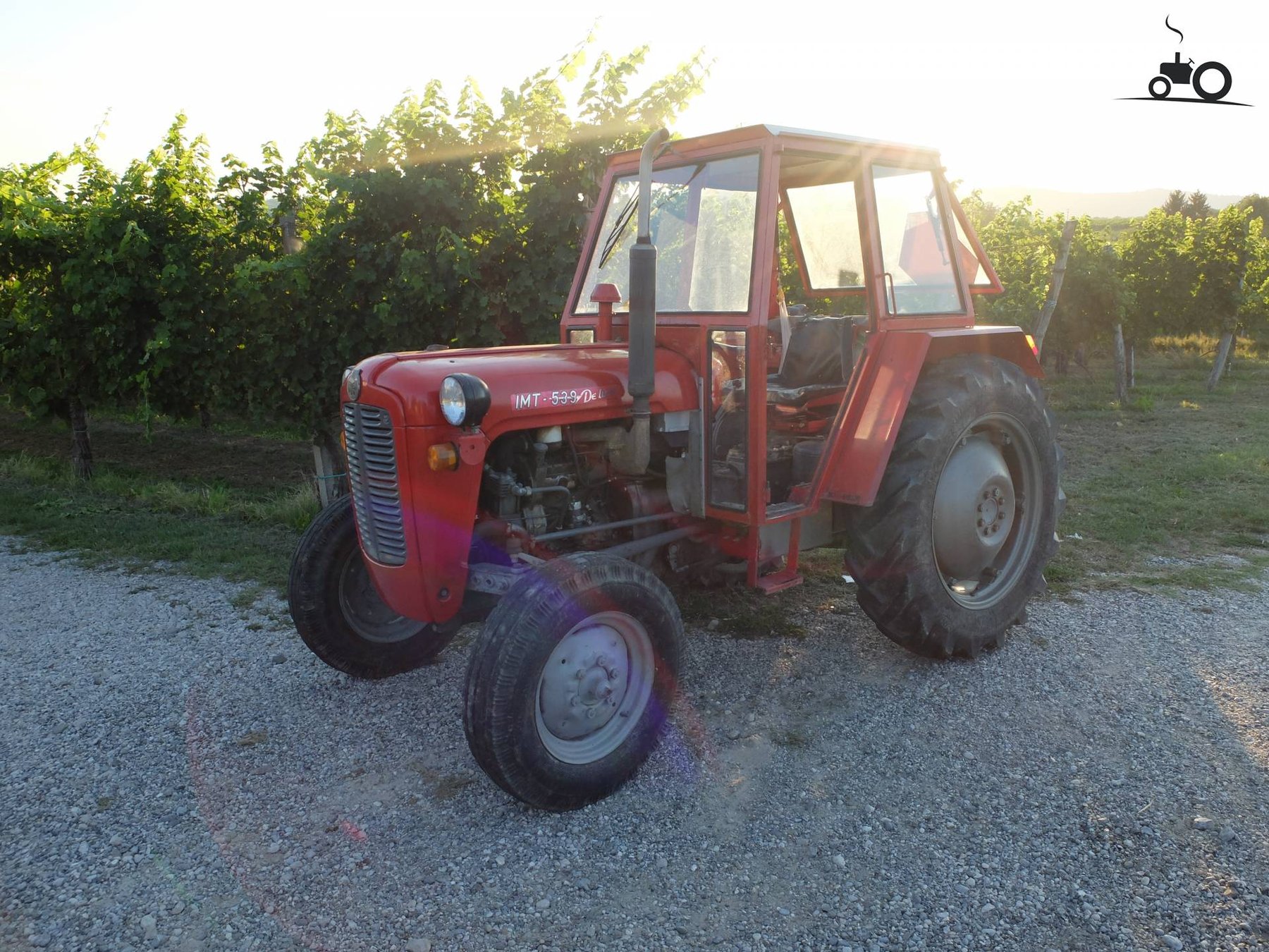Traktor IMT 549 S
