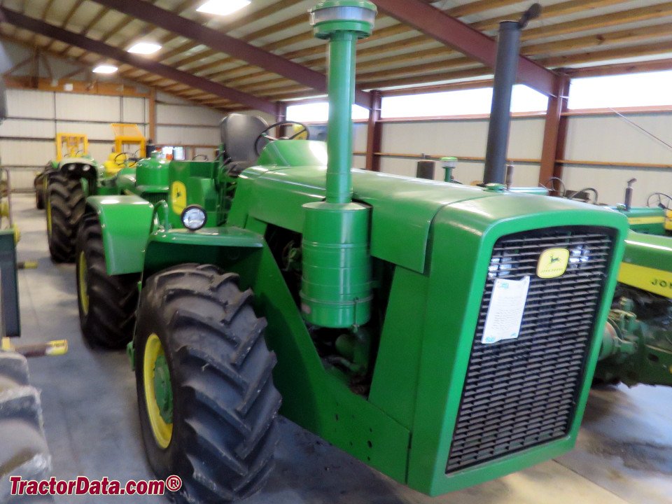 Traktor John Deere 8010