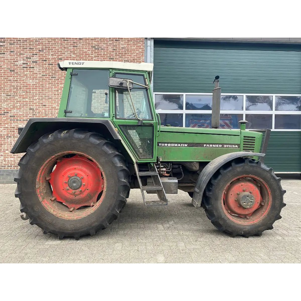 Tractor Fendt FARMER 311LSA