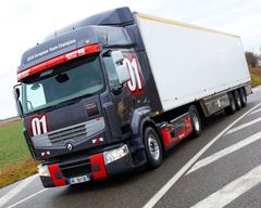 Renault PREMIUM 370