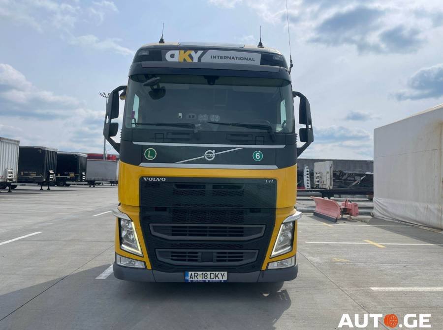 Lastwagen Volvo 62R B