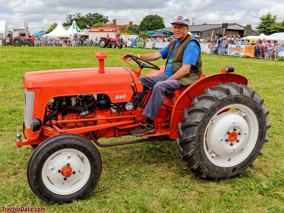 Tractor Nuffield MINI