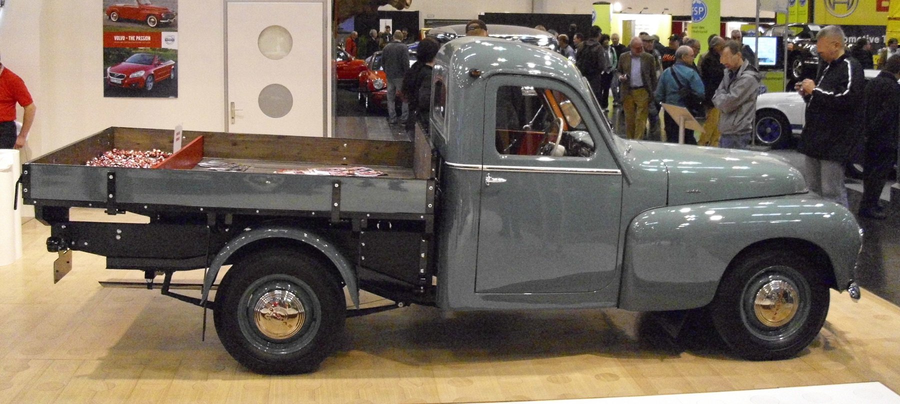 Van Volvo PV 445 C