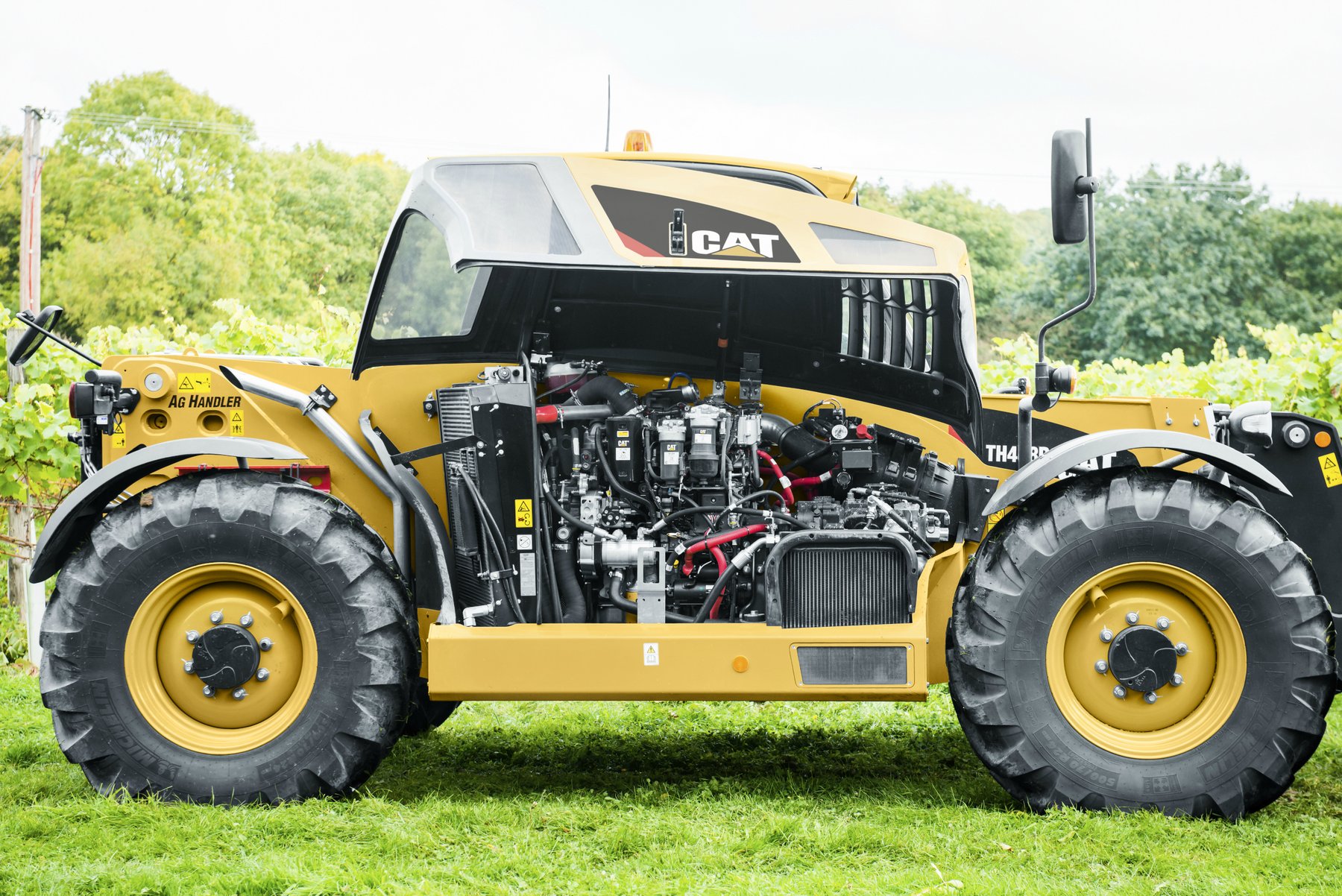 Traktor Caterpillar TH408D
