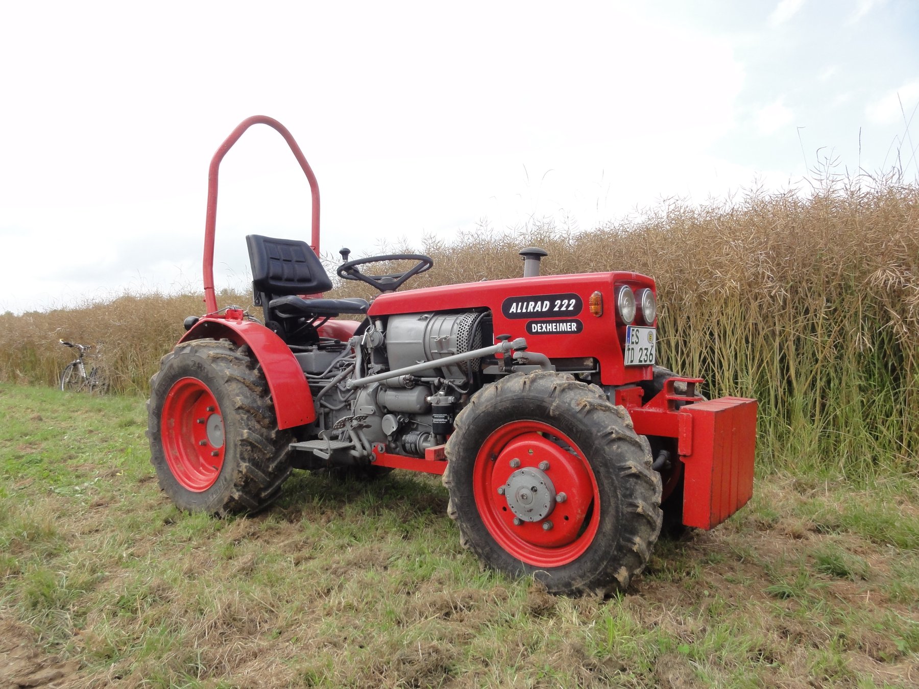 Tractor Rhino 222