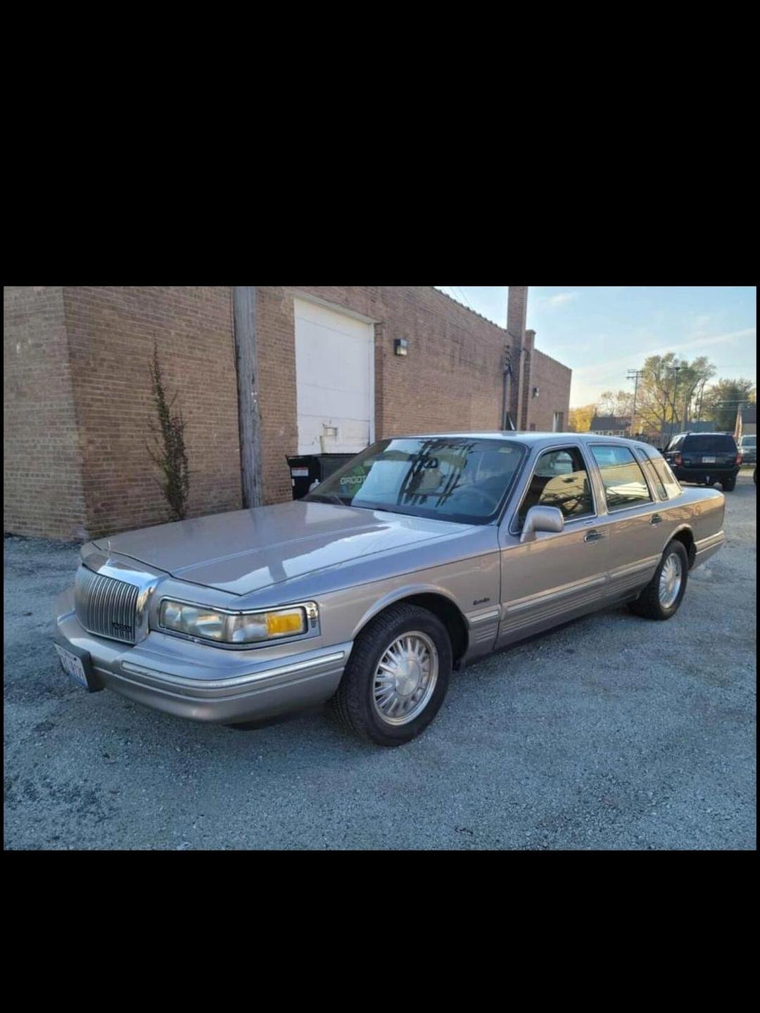 Van Lincoln Towncar Hearse Superior
