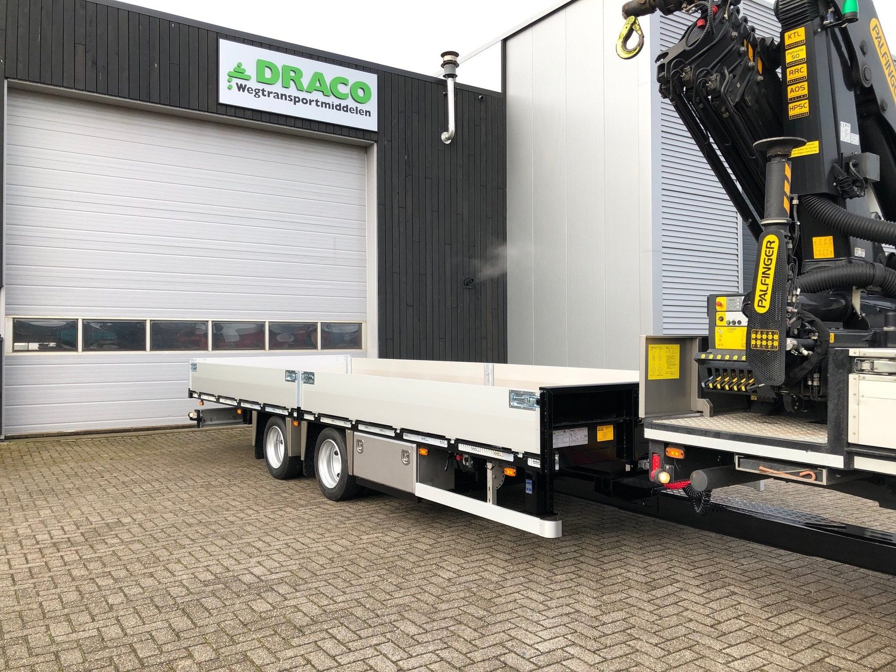 Trailer Draco MXS 216