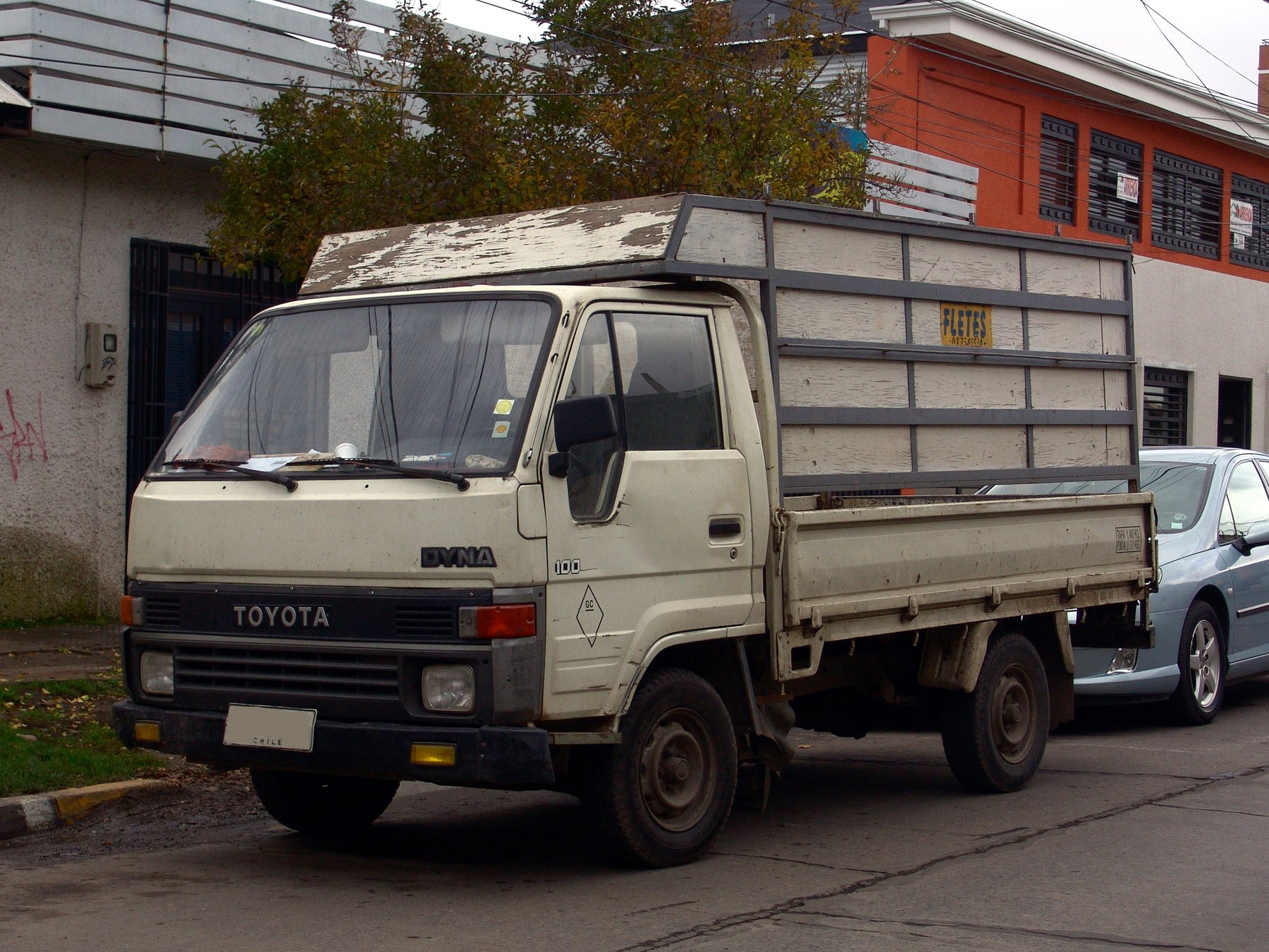 Van Toyota DYNA 100 D.CAB TRUCK DSL.
